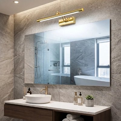 Applique murale salle de bain doré au dessus miroire 